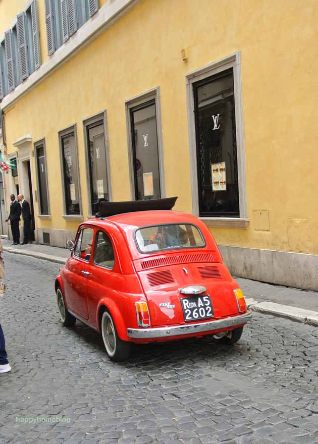 Happyhomeblog in Rom Roma Vintage Fiat in rot