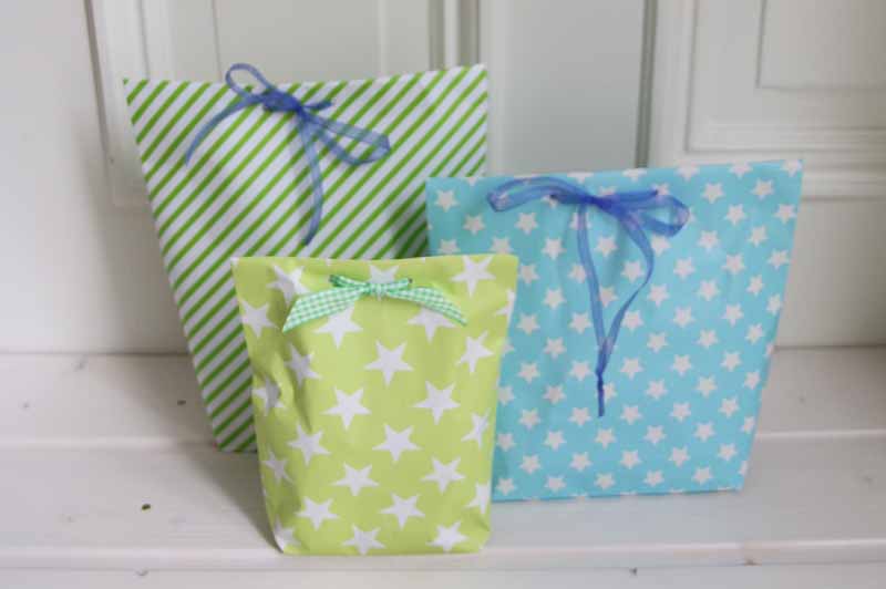 Geschenktueten selberbasteln  - perfekte Verpackung für unförmige Geschenke zu Weihnachten